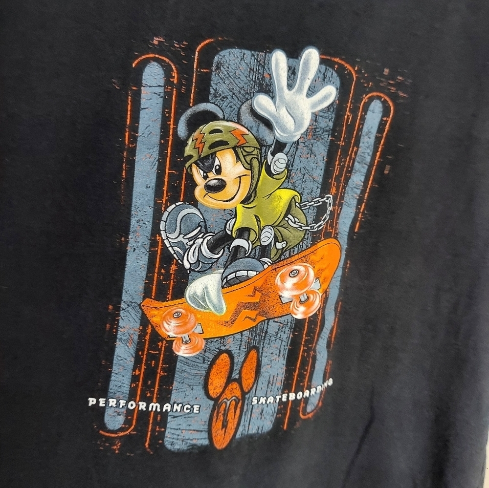 Vintage Y2K Disney Mickey Mouse "Performance Skateboarding Sleeveless T-Shirt - Picture 2 of 3